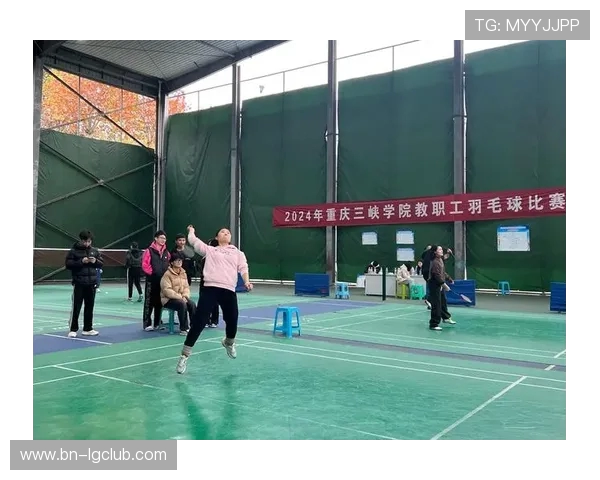 成人足球攻防技巧精讲提升个人技术与团队协作的全面策略